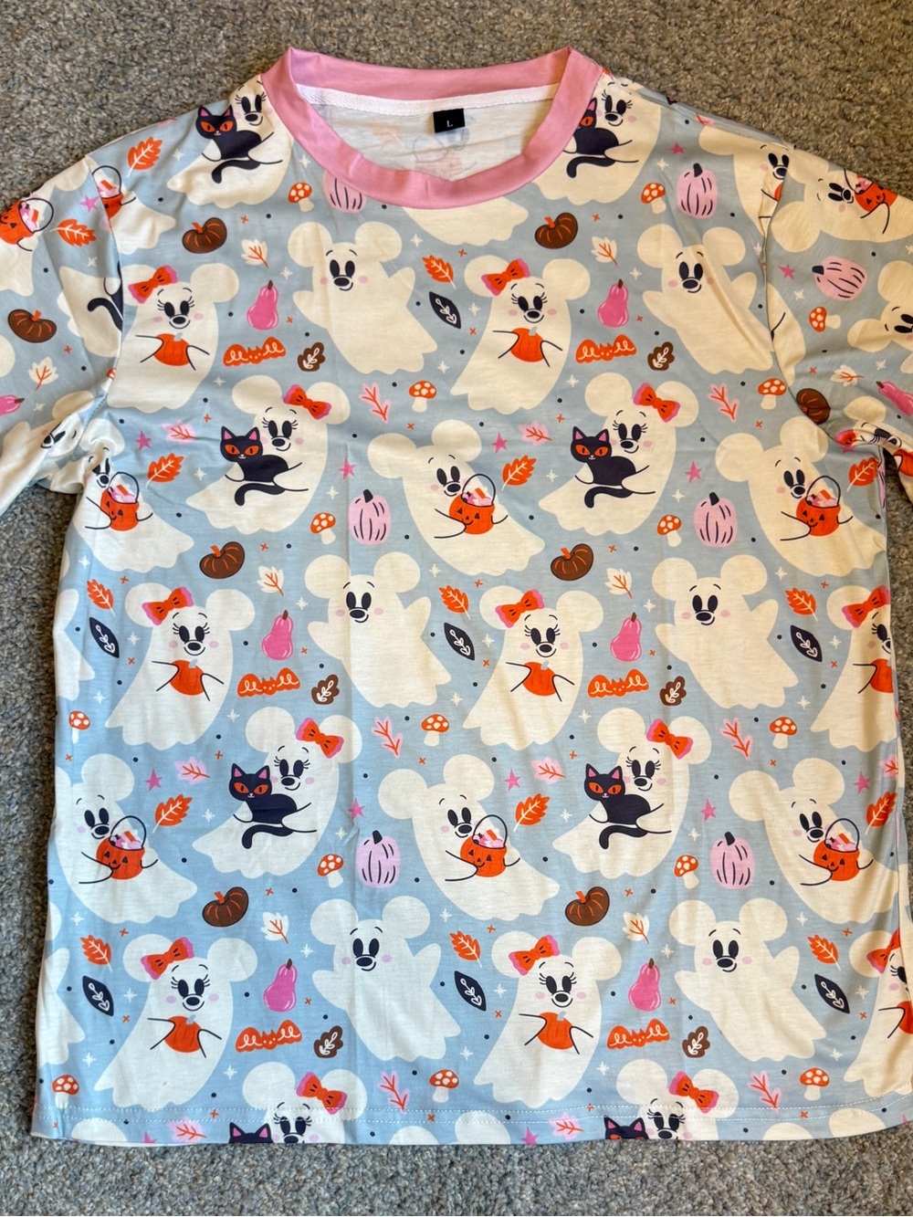 Unisex Halloween Ghosts tee size L